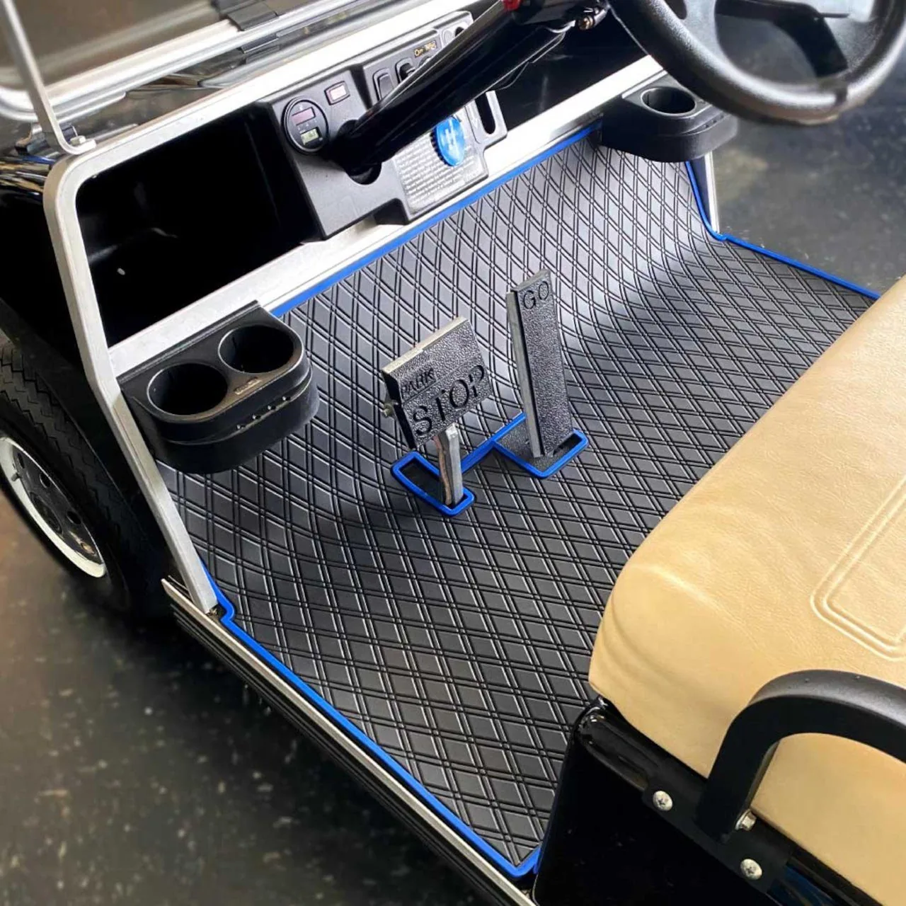 Коврики Xtreme для Club Car DS (82-13) / Villager (82-18), чёрные с синей окантовкой, артикул 03-184 — фото 6
